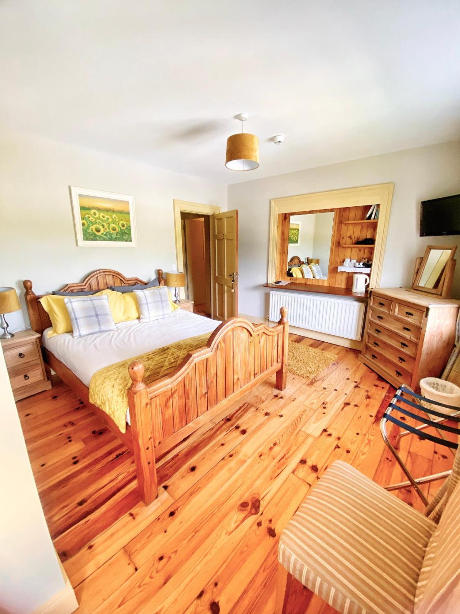 بيلليك Dulrush Lodge Guest House, Restaurant And Self-Catering المظهر الخارجي الصورة